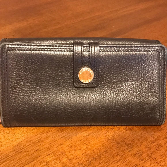 Michael Kors Handbags - Michael Kors wallet